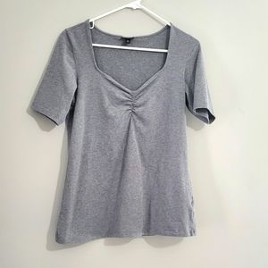 Torrid fitted top with sweetheart neckline